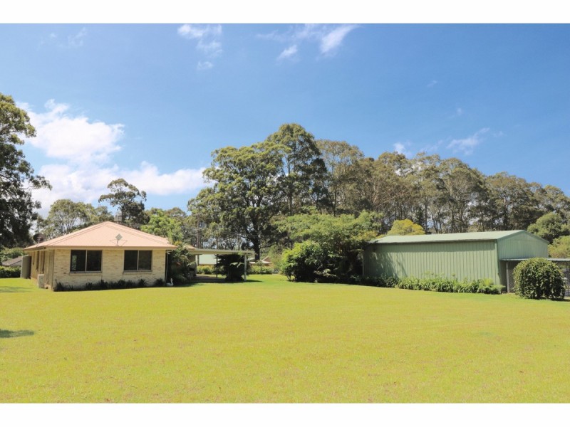 26 Streamside Street, Woollamia NSW 2540