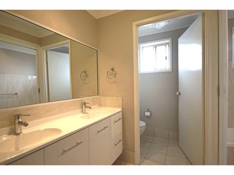 1/202 Macleans Point Road, Sanctuary Point NSW 2540