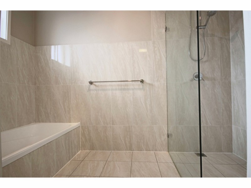 1/202 Macleans Point Road, Sanctuary Point NSW 2540