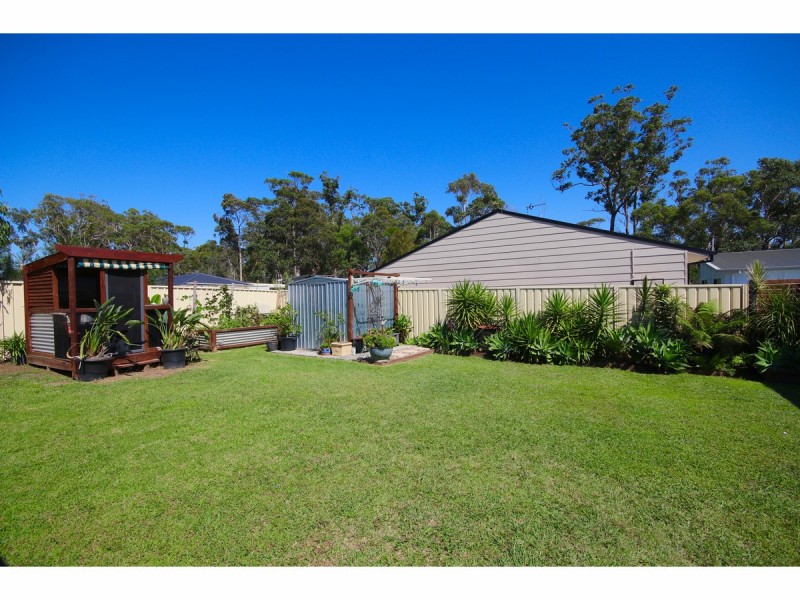 27 Sanctuary Point Road, Sanctuary Point NSW 2540