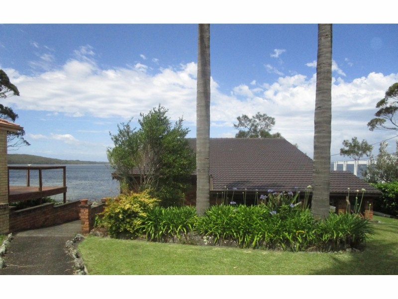 18 Reid Street, Wrights Beach NSW 2540
