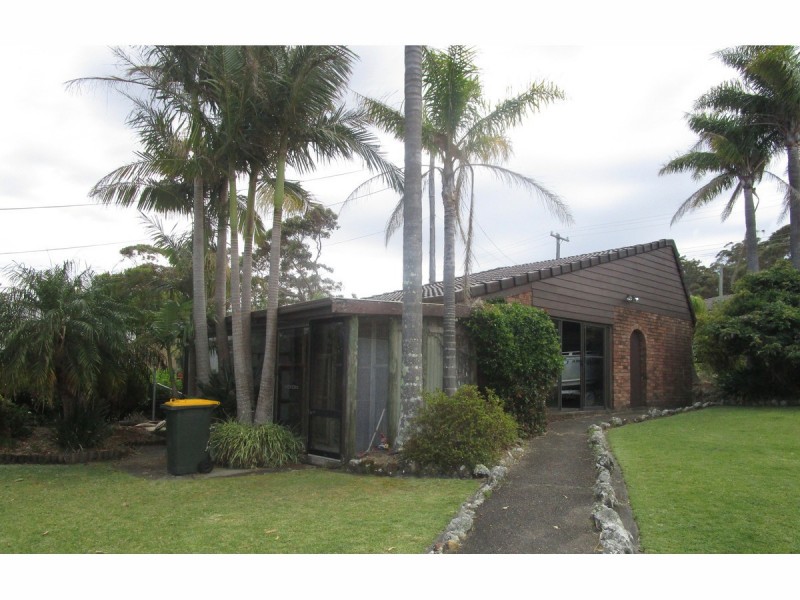 18 Reid Street, Wrights Beach NSW 2540