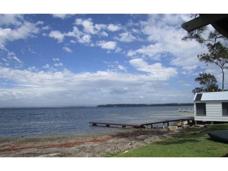 18 Reid Street, Wrights Beach NSW 2540