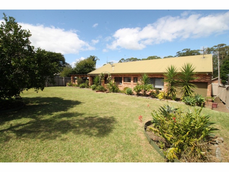 13 Watersedge Avenue, Basin View NSW 2540