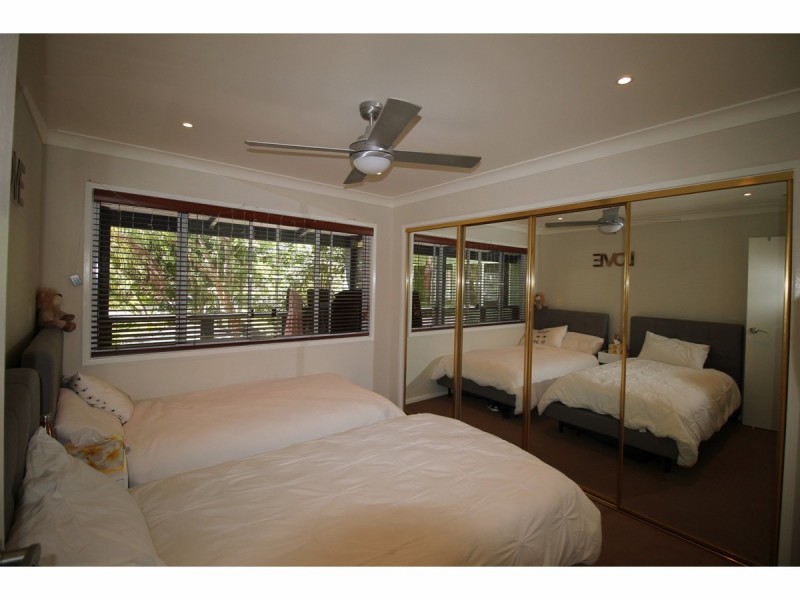 12 Watersedge Avenue, Basin View NSW 2540