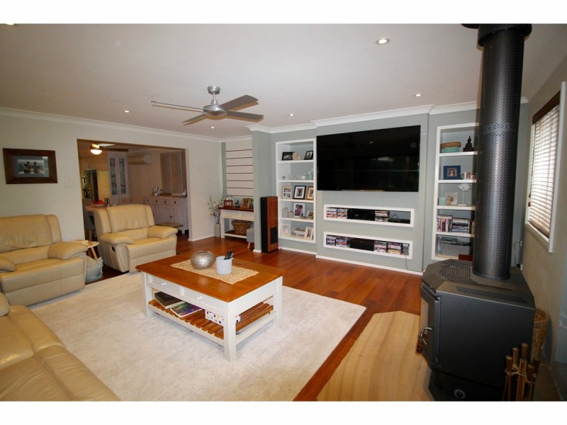 12 Watersedge Avenue, Basin View NSW 2540