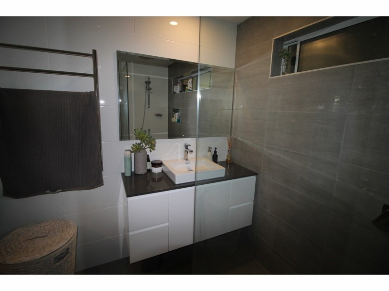 12 Watersedge Avenue, Basin View NSW 2540
