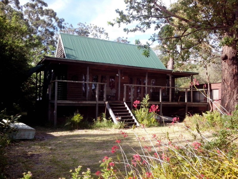 29 Edendale Street, Woollamia NSW 2540