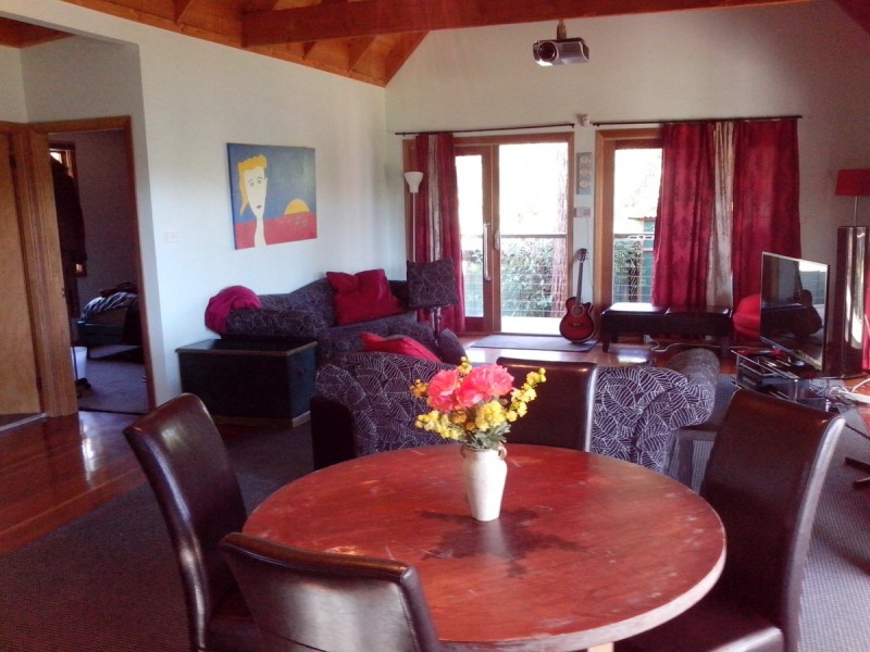 29 Edendale Street, Woollamia NSW 2540