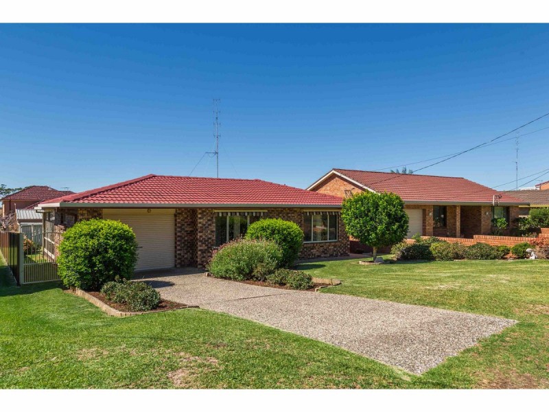18 Lambs Crescent, Vincentia NSW 2540