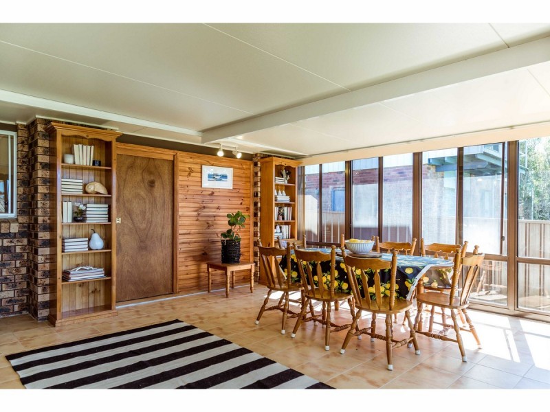 18 Lambs Crescent, Vincentia NSW 2540