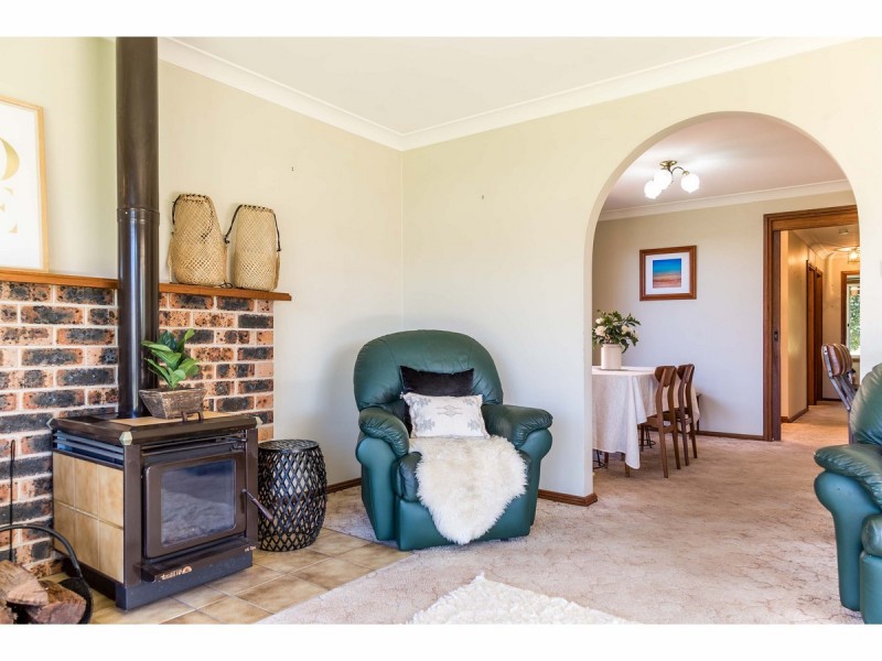 18 Lambs Crescent, Vincentia NSW 2540