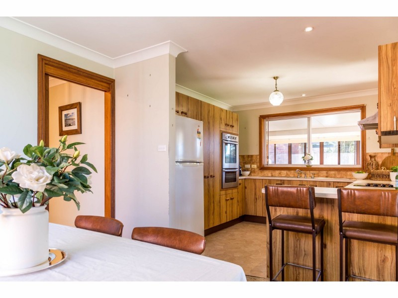 18 Lambs Crescent, Vincentia NSW 2540
