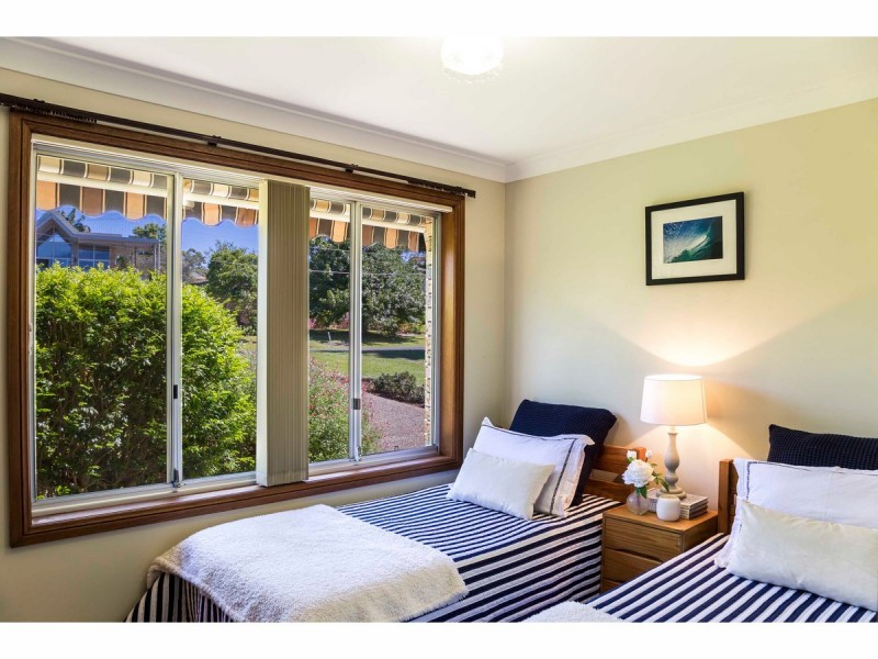 18 Lambs Crescent, Vincentia NSW 2540