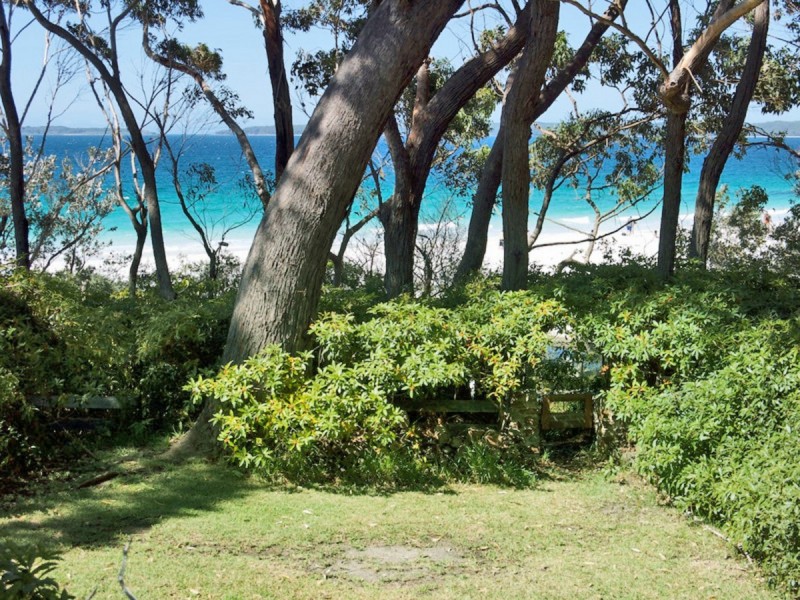 96 Cyrus Street, Hyams Beach NSW 2540