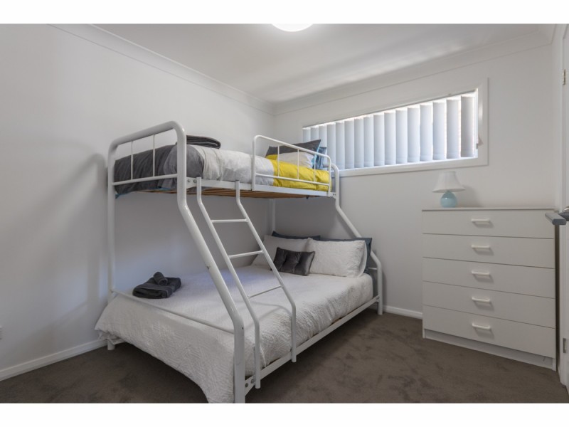 1/200 Macleans Point Road, Sanctuary Point NSW 2540