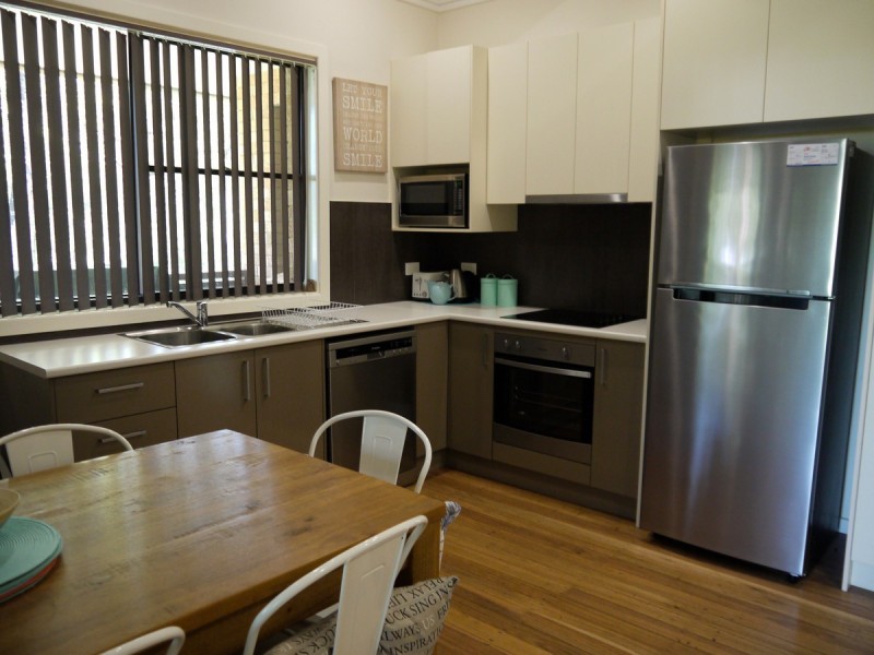 73 Burrill Street, Huskisson NSW 2540