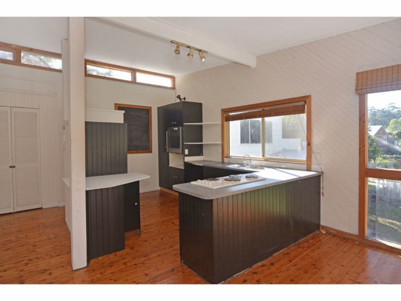 16 Watersedge Avenue, Basin View NSW 2540