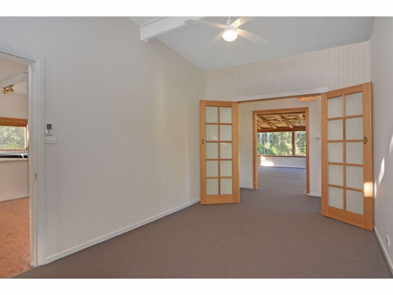 16 Watersedge Avenue, Basin View NSW 2540