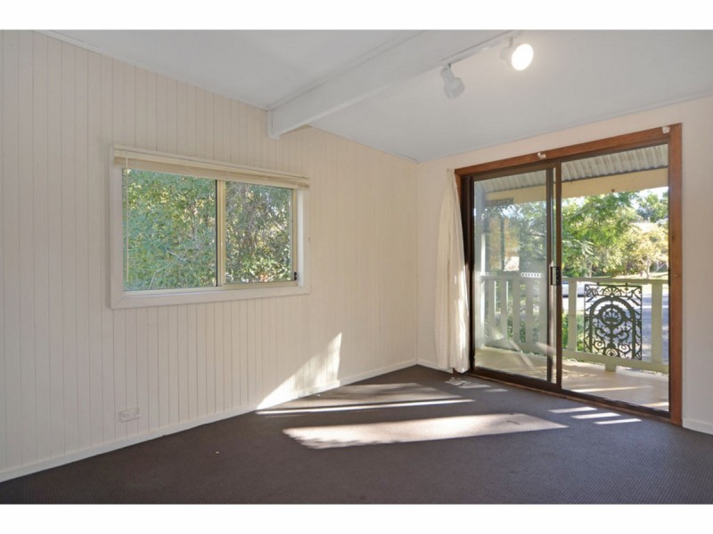 16 Watersedge Avenue, Basin View NSW 2540