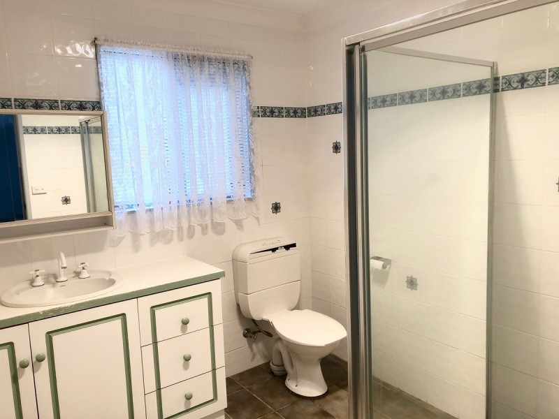 4 Dunisla Street, Sanctuary Point NSW 2540