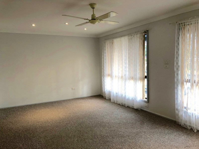 4 Dunisla Street, Sanctuary Point NSW 2540