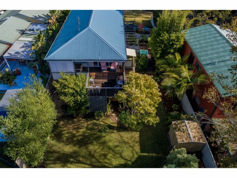 12 Sunnyside Avenue, Woollamia NSW 2540