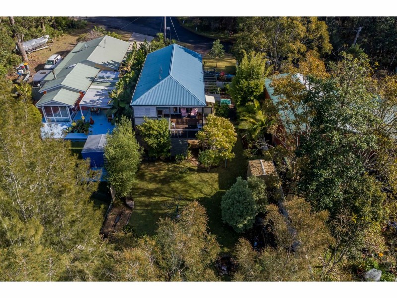 12 Sunnyside Avenue, Woollamia NSW 2540