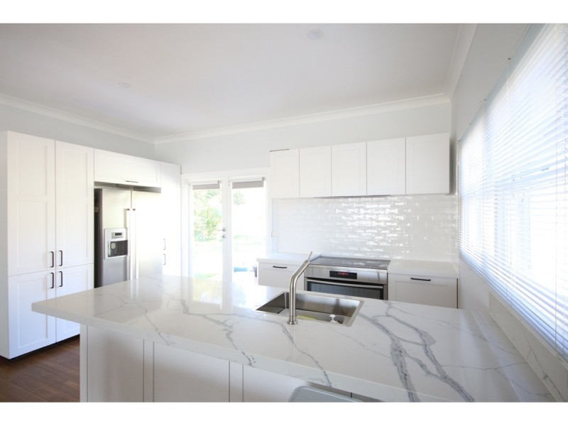 220 Walmer Avenue, Sanctuary Point NSW 2540