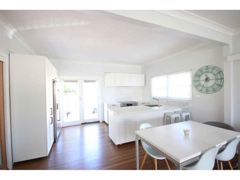 220 Walmer Avenue, Sanctuary Point NSW 2540