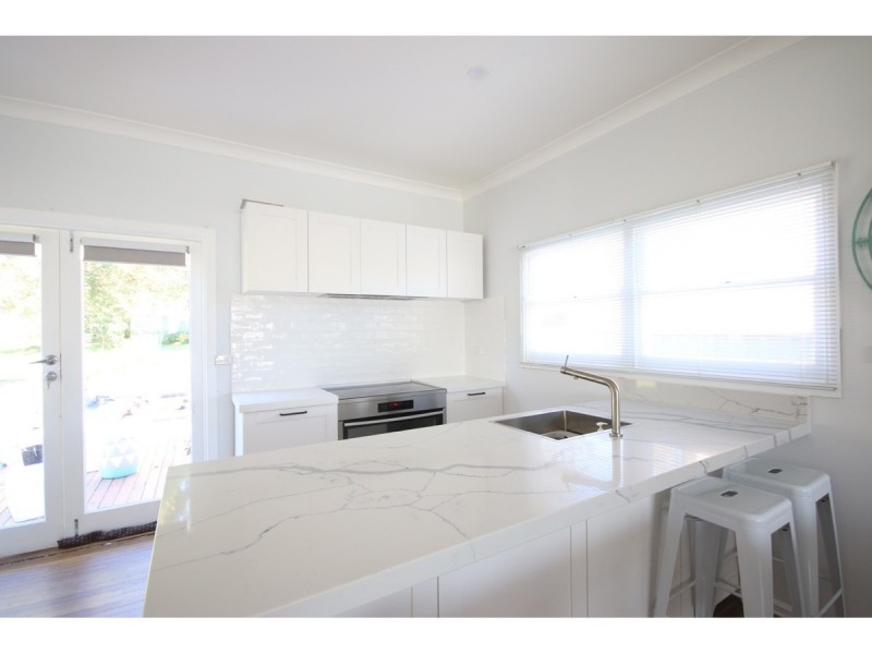 220 Walmer Avenue, Sanctuary Point NSW 2540