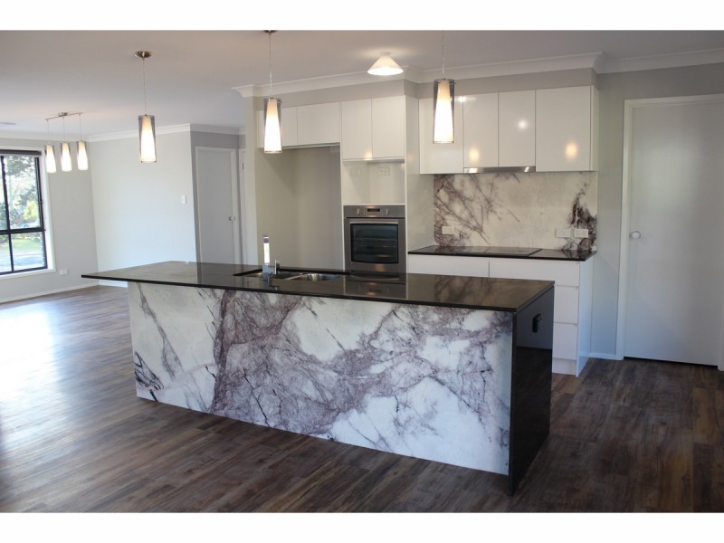 82 Greville Avenue, Sanctuary Point NSW 2540