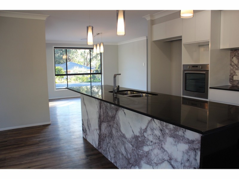 82 Greville Avenue, Sanctuary Point NSW 2540