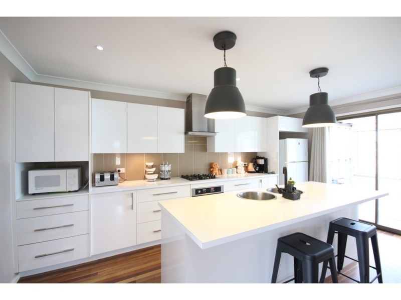 40 Tallyan Point  Road, Basin View NSW 2540