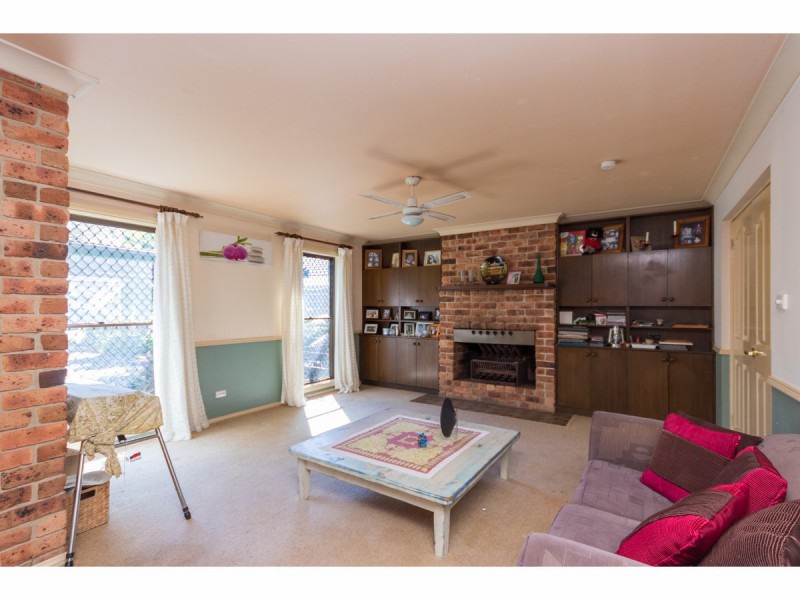 70 Waratah Crescent, Sanctuary Point NSW 2540