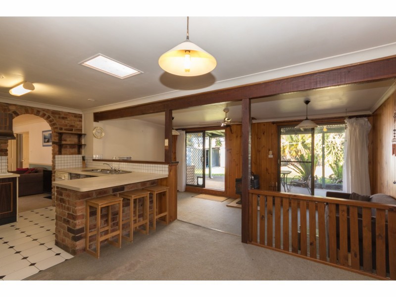 70 Waratah Crescent, Sanctuary Point NSW 2540