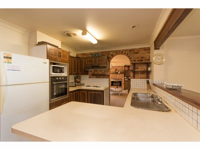70 Waratah Crescent, Sanctuary Point NSW 2540