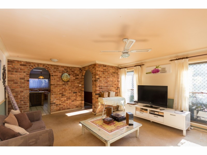 70 Waratah Crescent, Sanctuary Point NSW 2540