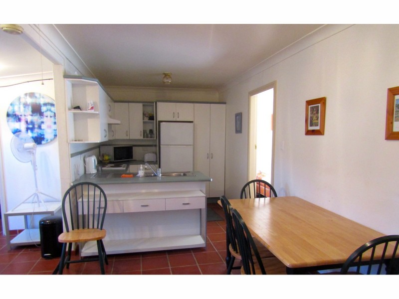 204 Elizabeth Drive, Vincentia NSW 2540