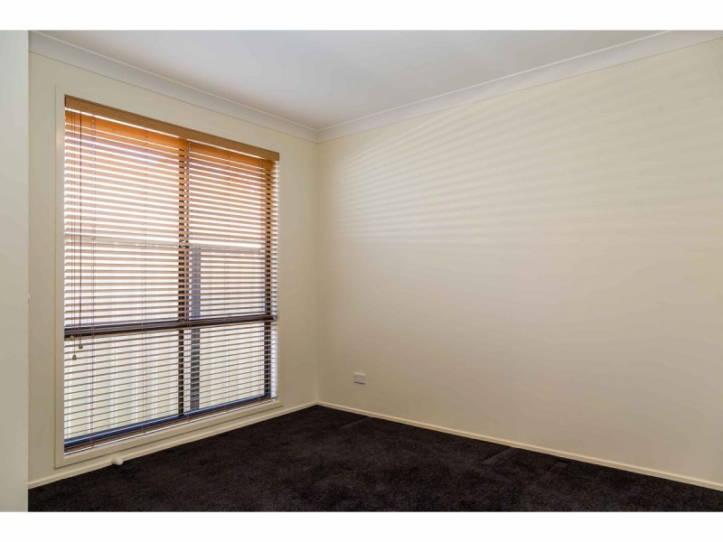 10 Turvey Crescent, St Georges Basin NSW 2540