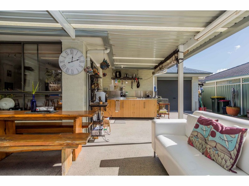 1 Wasshaven Close, Wrights Beach NSW 2540