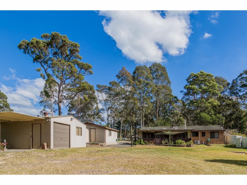 7 Stapleton Street, Falls Creek NSW 2540