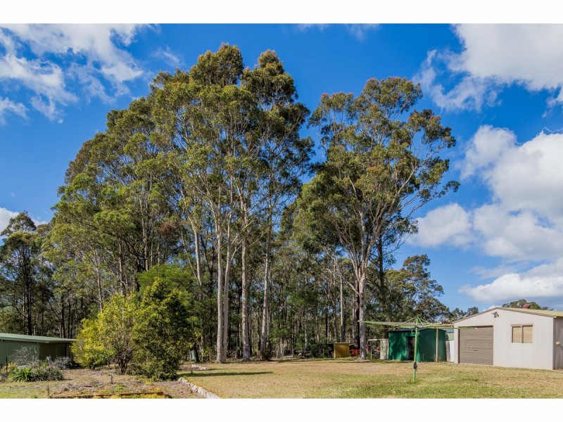 7 Stapleton Street, Falls Creek NSW 2540
