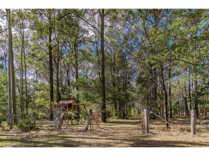 7 Stapleton Street, Falls Creek NSW 2540