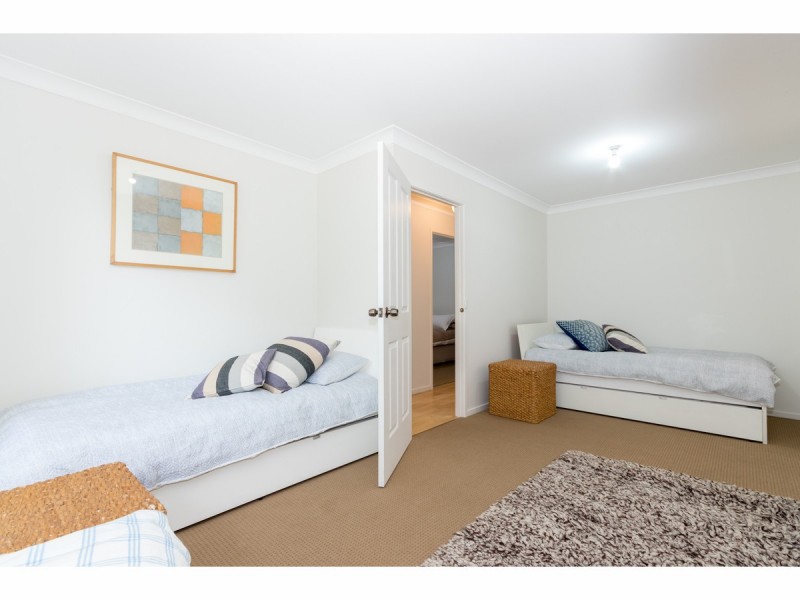 186 Walmer  Avenue, Sanctuary Point NSW 2540