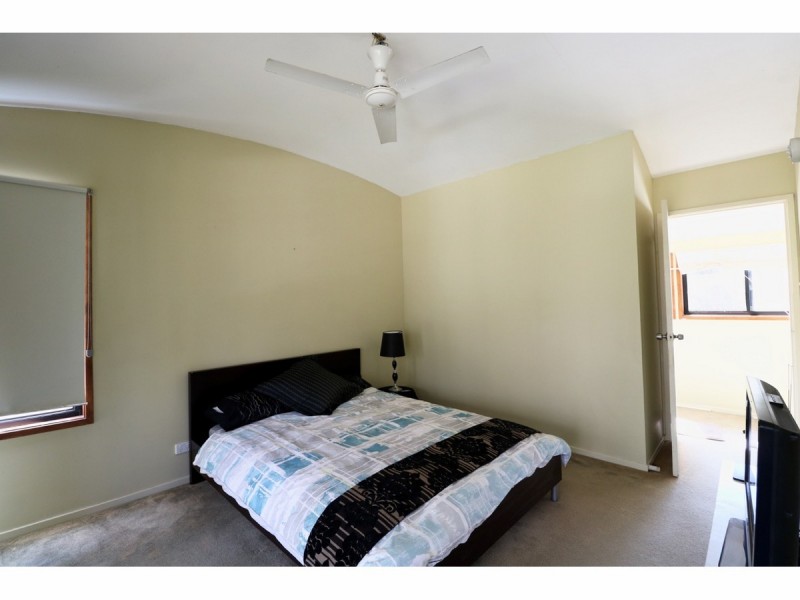 34 Streamside Street, Woollamia NSW 2540