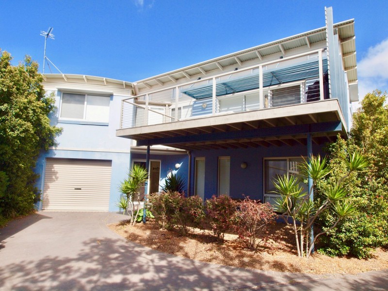 2/9 Duncan Street, Huskisson NSW 2540