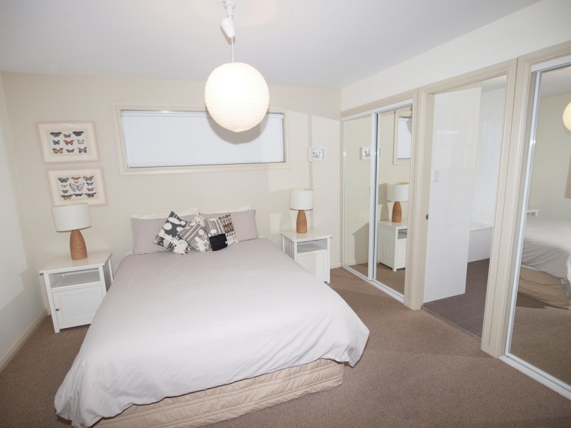 2/9 Duncan Street, Huskisson NSW 2540