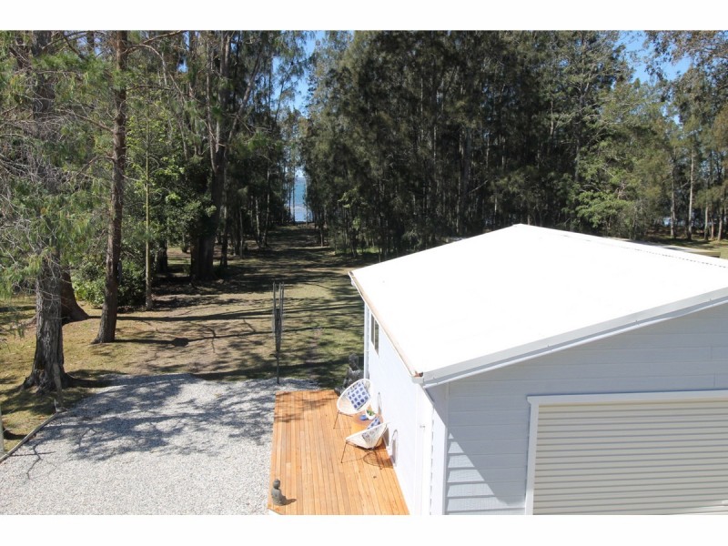 28 Harriss Avenue, Basin View NSW 2540