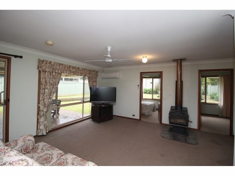 6 Turvey Crescent, St Georges Basin NSW 2540